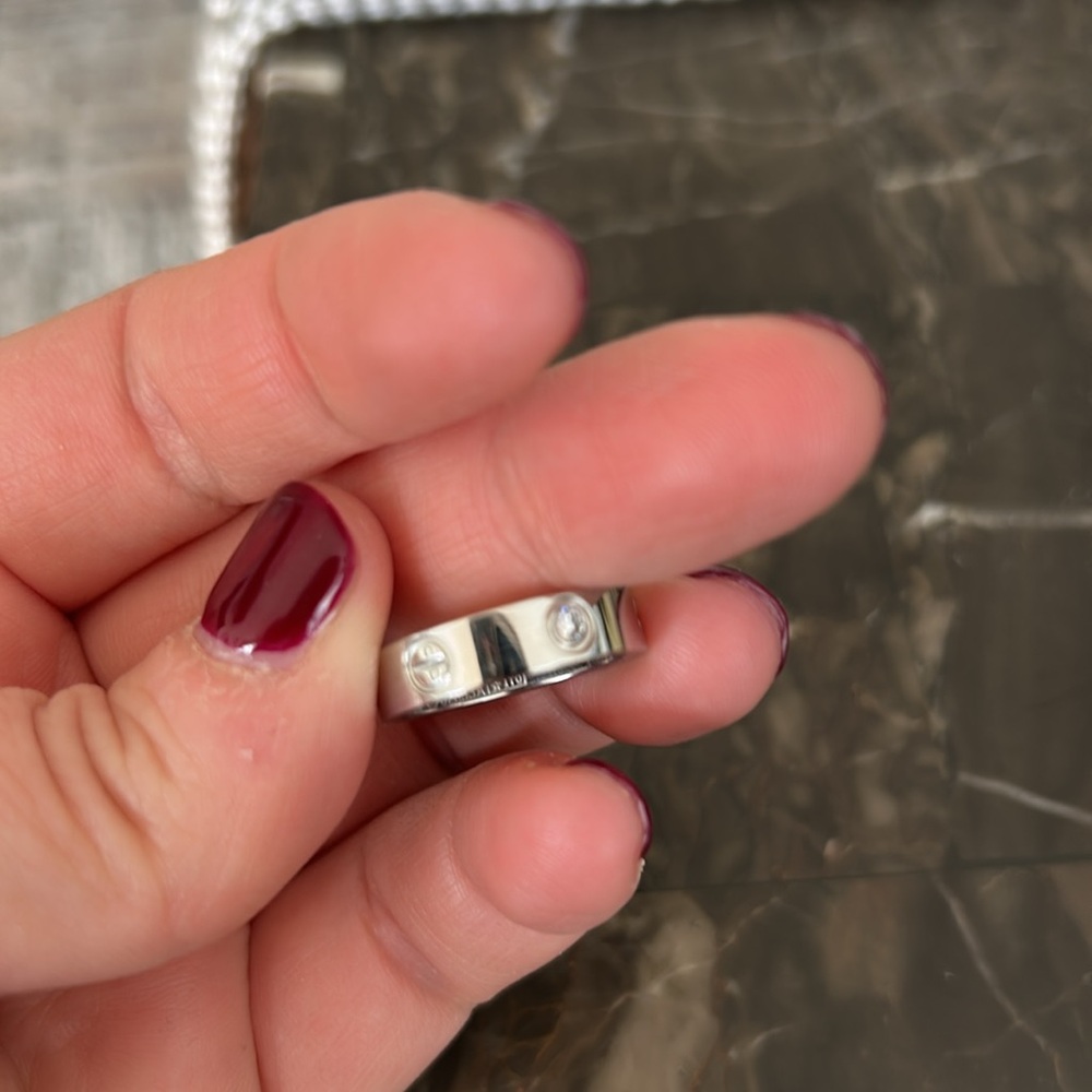 Ring - Picture 2 of 5